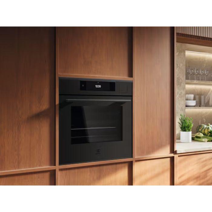 Electrolux KOAAS3ST 60cm 900 Series ProAssist SteamPro Built-In Single Steam Oven With 70L Capacity