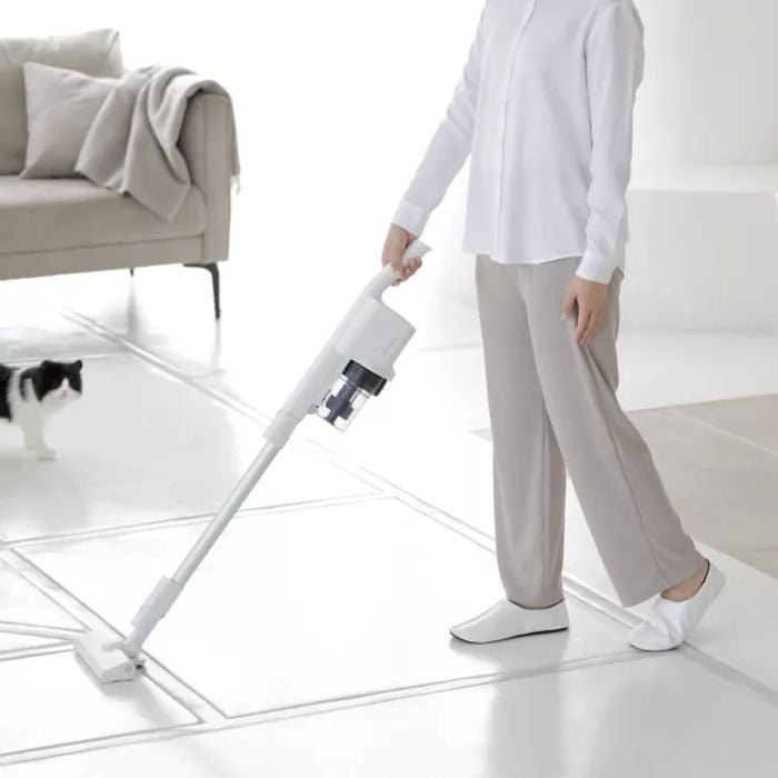 Panasonic MC - SB33JW147 Vacuum Cleaner Lightweight Cyclone Cordless Stick | TBM Online