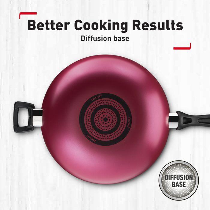 Tefal B22494 Light & Clean Wokpan With Lid 32cm | TBM Online