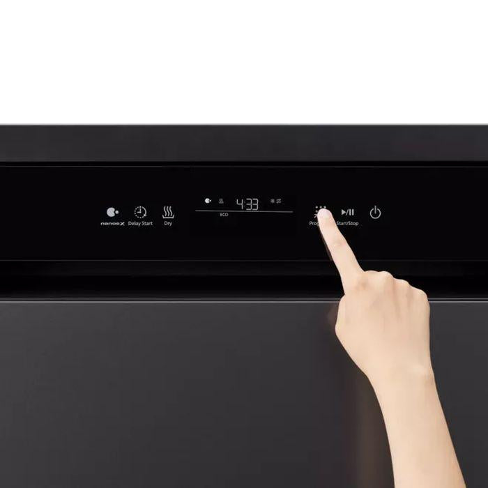 Panasonic NP-FMK16XEMY Free-Standing Dishwasher 60cm 15 Place Settings With Nanoex Black Finishing