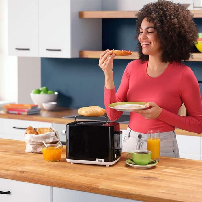 Braun HT1010BK Toaster Breakfast 2 Slot 900W Black | TBM Online