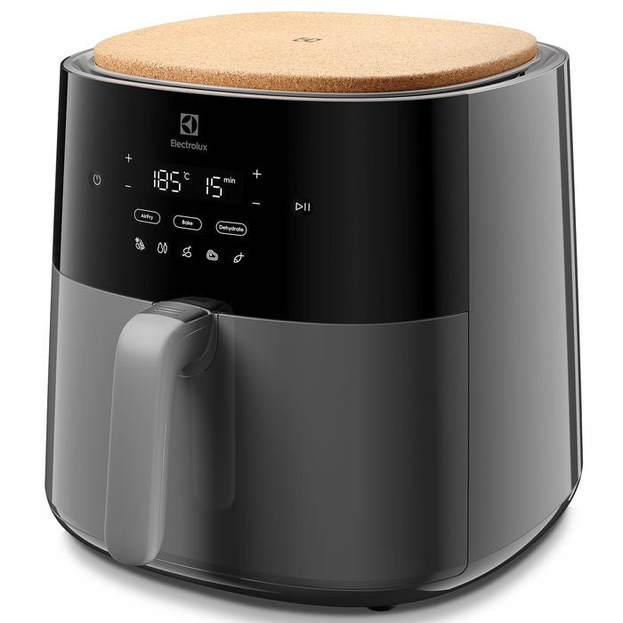 Electrolux E5AF1 - 700P Air Fryer 6.8L Ultimatetaste 500 | TBM Online