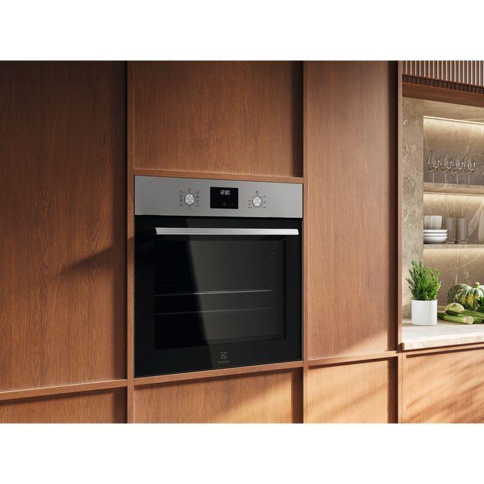 Electrolux KODGE70X 60cm 500 Series SurroundCook SteamBake Built-In Single Steam Oven With 72L Capacity | TBM Online