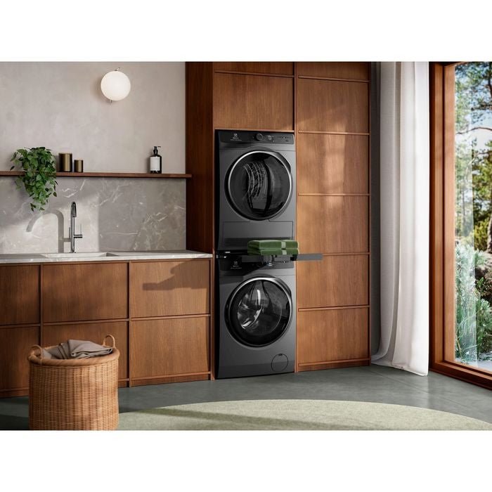 Electrolux EDH902R9SC Heat Pump Dryer Ultimatecare 900 9.0kg | TBM Online
