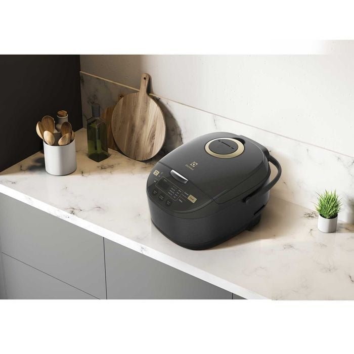 Electrolux E7RC1-650K Jar Rice Cooker 1.8L | TBM Online