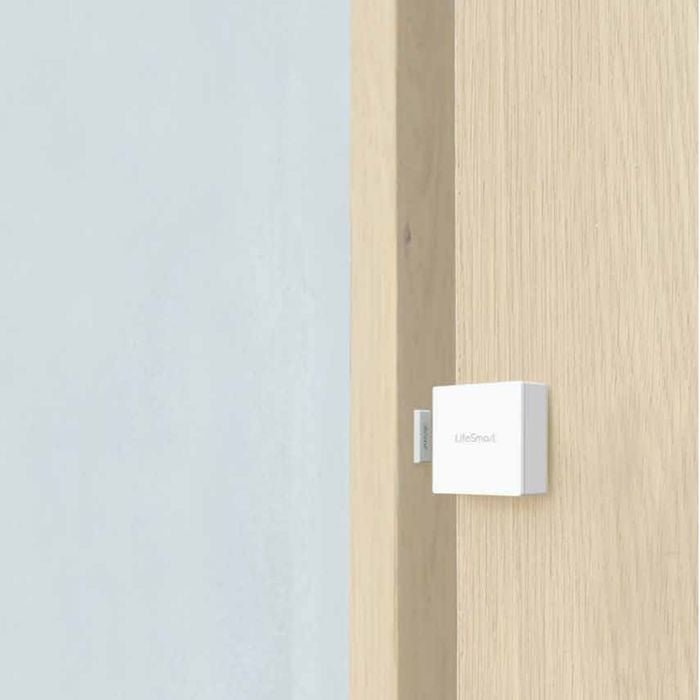 LifeSmart LS069WH Clicker White | TBM Online